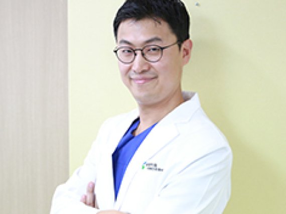 코뼈 골절 증상 알아두세요!